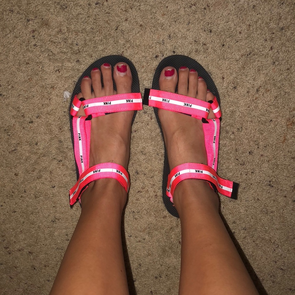 Sandals - Picture 3 of 4